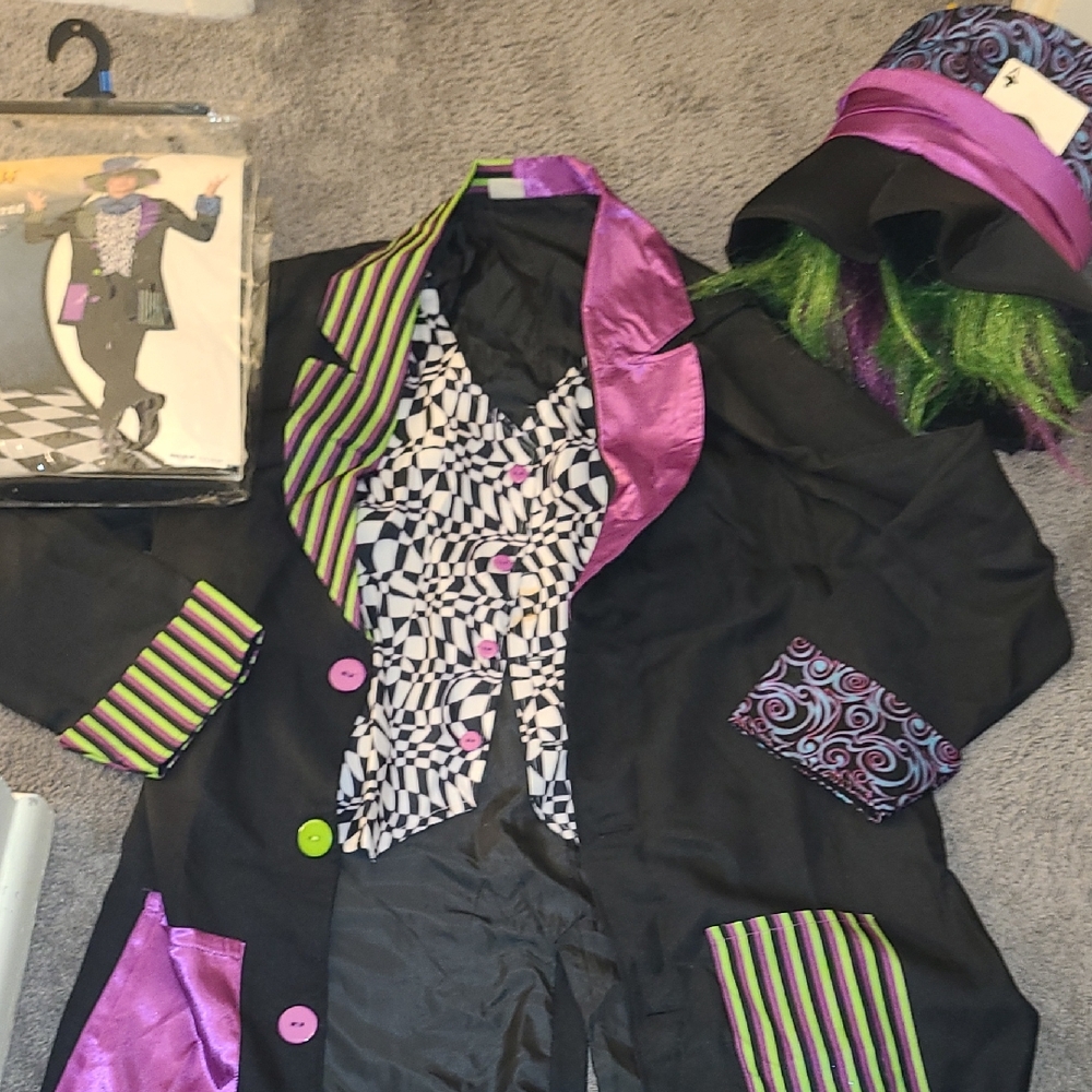 Spirit Men's MAD HATTER Costume
